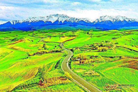 фотоны анар бұлт / Шыңжаң газетінің тілшісі Цай Цзэнлэ түсірген