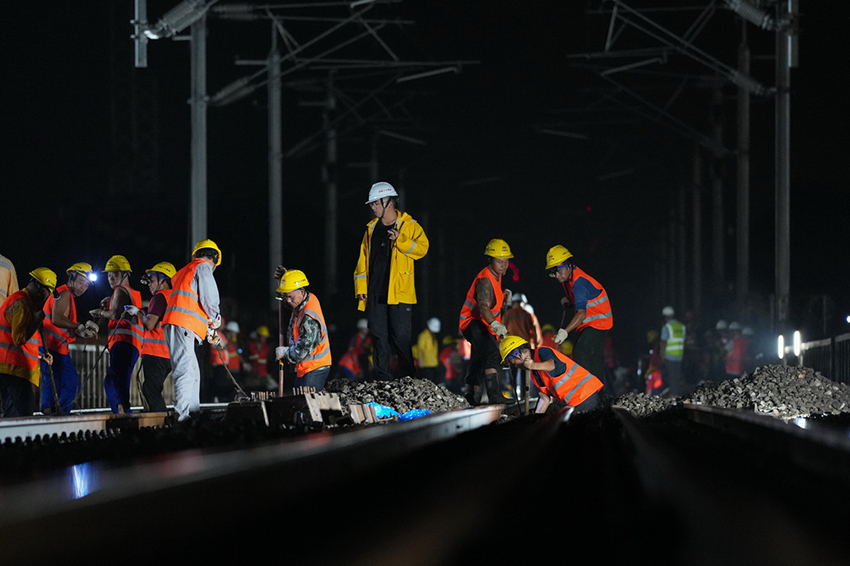 Чжэцзянда теміржол көпірін жаңғыртуда жасанды интеллект технологиясы қолданылды