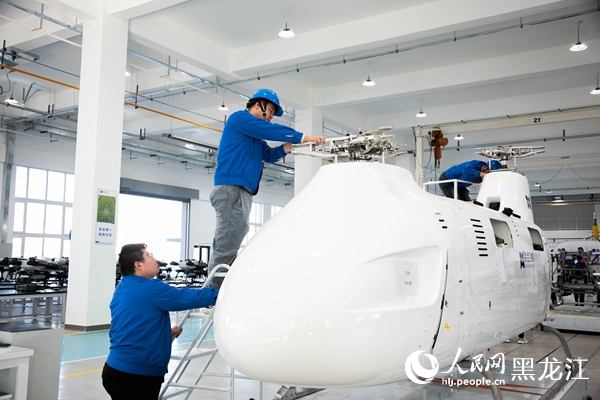 «Аспандағы ауыр жүк көлігі»－T1400 ұшқышсыз тікұшағы алғашқы рейсін сәтті орындады