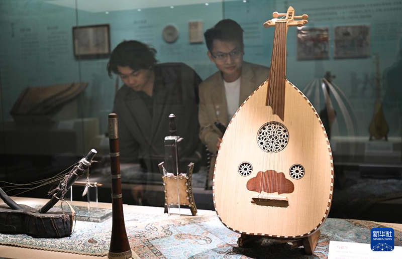 Гуанчжоуда Жібек жолы бойындағы алуан түрлі музыкалық мәдениет көрмесі ашылды