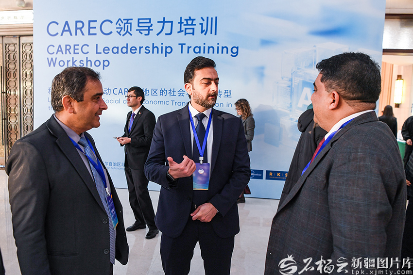 Үрімжі қаласында ОАӨЭЫ бойынша көшбасшылық тренингі өтті