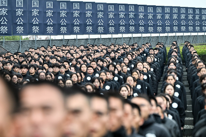 Қытайдың жер-жерінде Нанкиндегі қырғын құрбандарын ұлттық еске алу іс-шарасы өтті