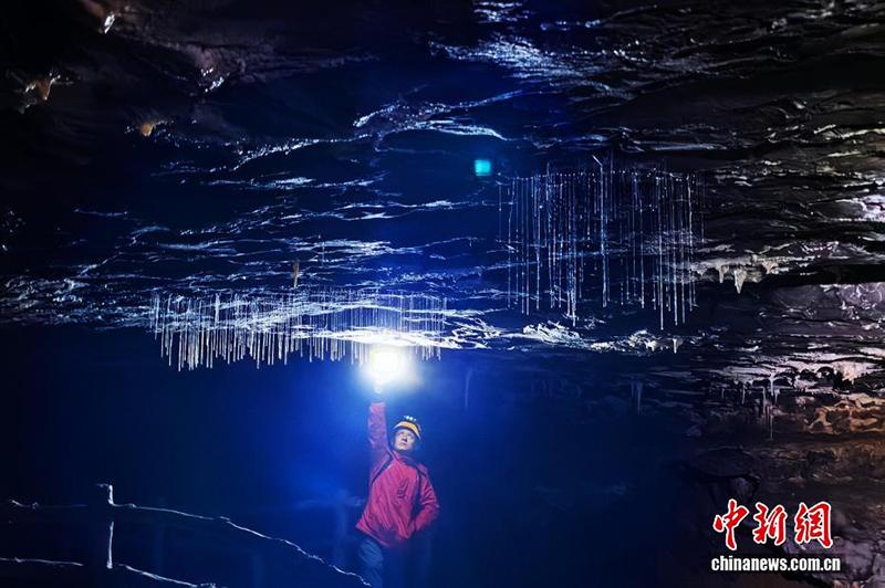 Хубэй өлкесінің Эньши қаласындағы фантастикалық үңгір