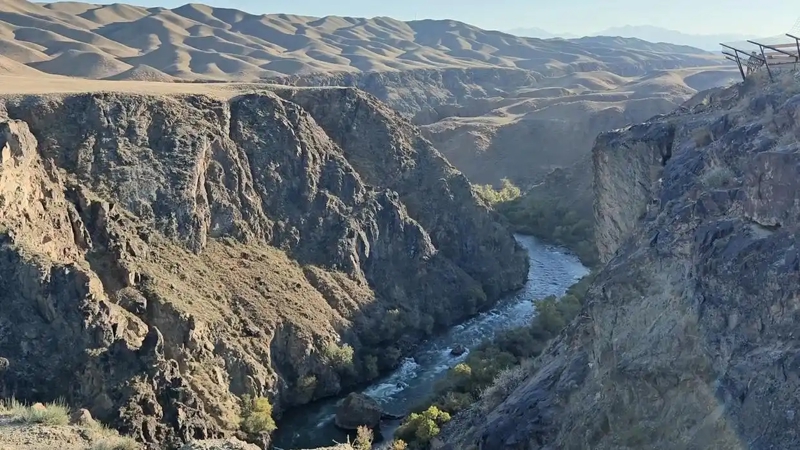 Қытай мен Қазақстан арасындағы визасыз келісім Қытай мен Орталық Азияда шекарааралық өз көлігімен жүретін туризмді дамытты