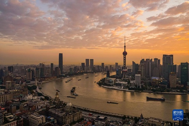 Көркем Шанхайдағы Импорт көрмесінде кездесейік