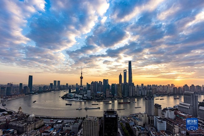 Көркем Шанхайдағы Импорт көрмесінде кездесейік