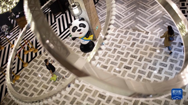 Көркем Шанхайдағы Импорт көрмесінде кездесейік