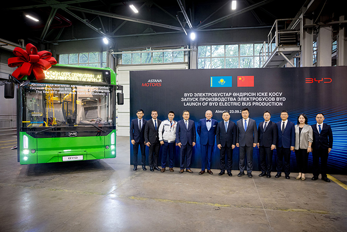 BYD электробустарының алғашқы партиясы Қазақстандағы Astana Motors зауытында шығарылды