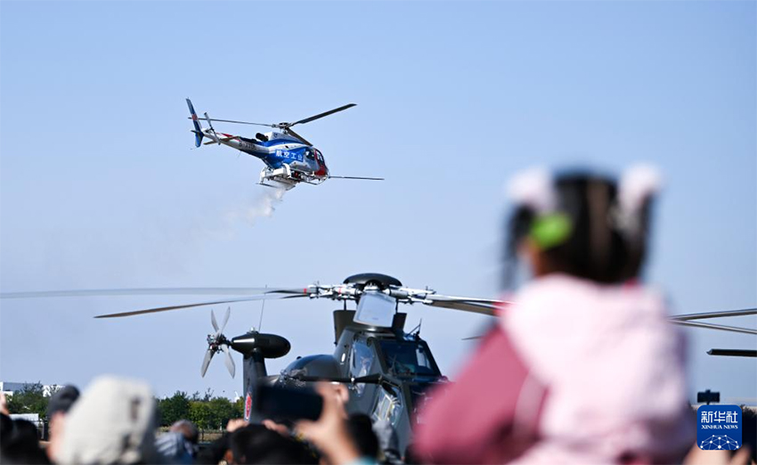 Қытайдың 7-інші Тяньцзинь Халықаралық тікұшақ көрмесінің ашық есік күні басталды