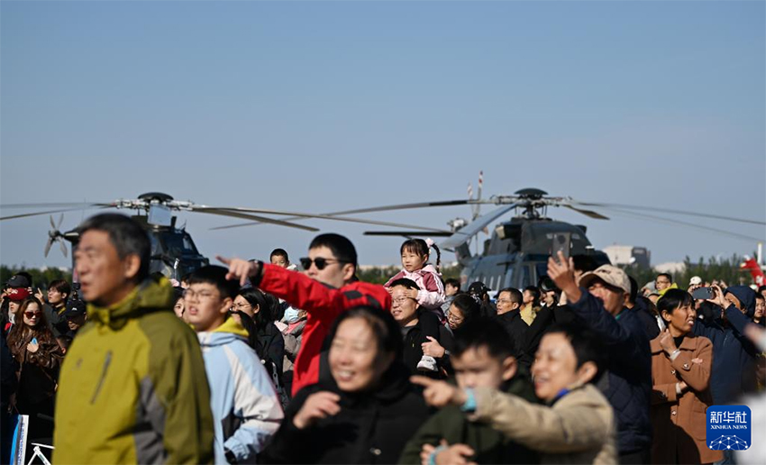 Қытайдың 7-інші Тяньцзинь Халықаралық тікұшақ көрмесінің ашық есік күні басталды