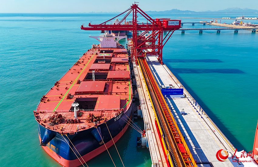 Елдегі алғашқы 400 000 тонналық цифрлық интеллектуалды терминал Циндао портында пайдалануға берілді