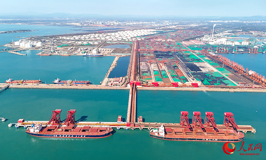 Елдегі алғашқы 400 000 тонналық цифрлық интеллектуалды терминал Циндао портында пайдалануға берілді