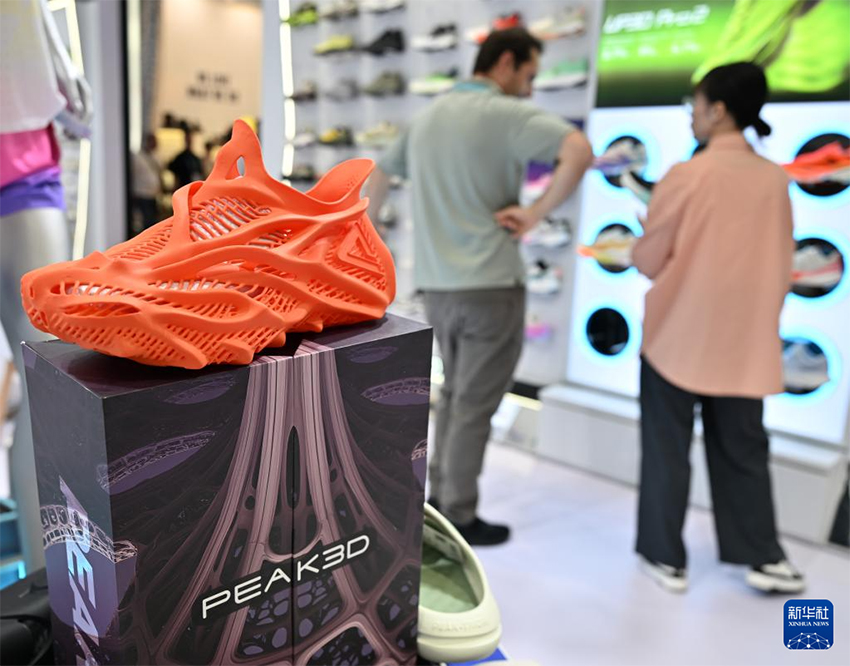 138-інші Кантон жәрмеңкесі жабылды, Қатысқан шетелдік сатып алушылардың саны жаңа деңгейге жетті