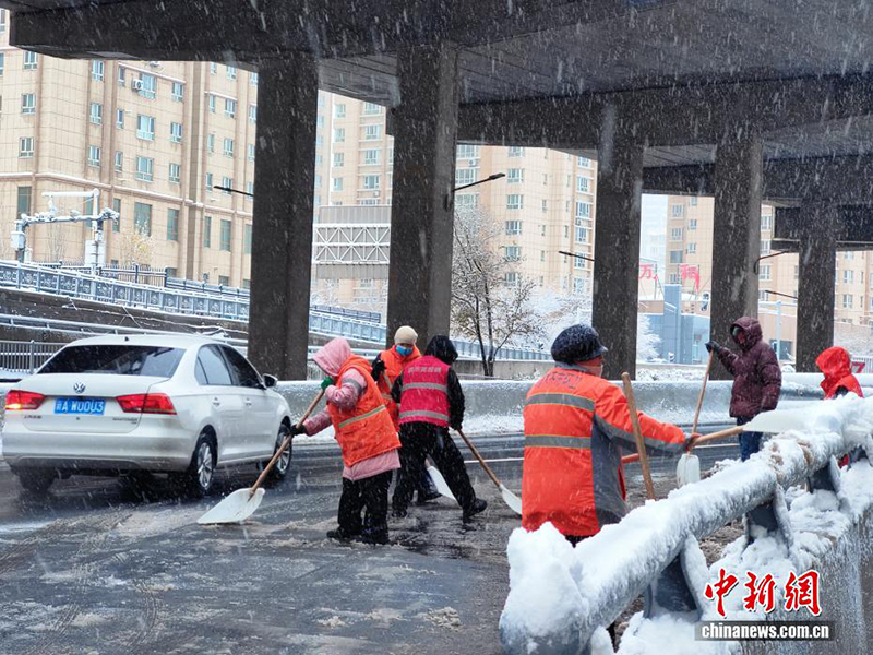 Үрімжіде қалың қар жауды