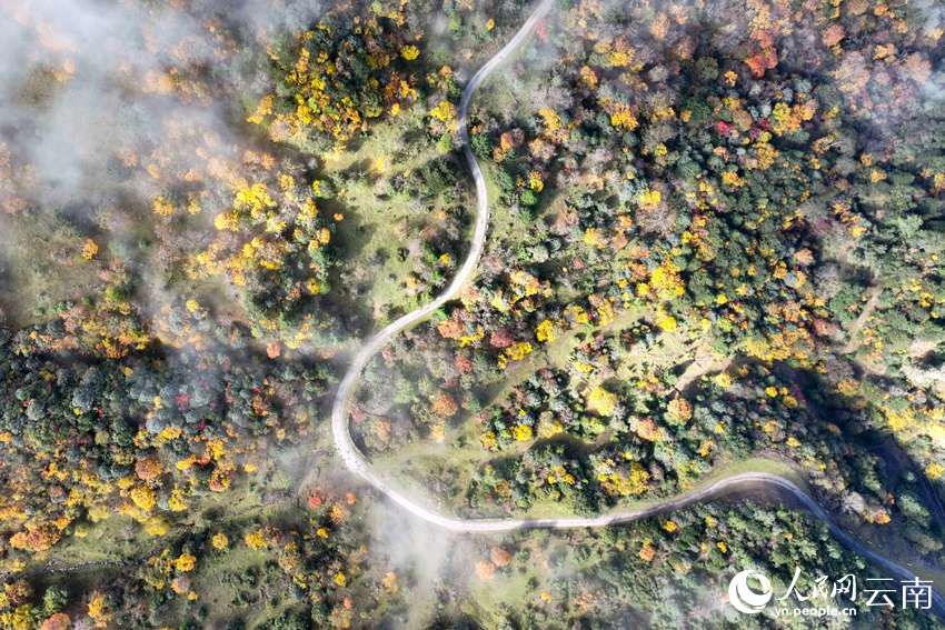 Юньнаньның Дали өңіріндегі таңғажайып таулар