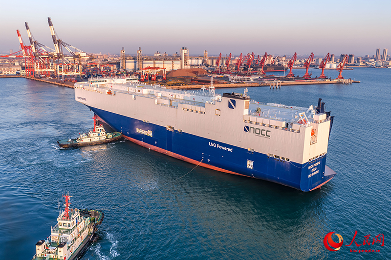 Шаньдун өлкесі Яньтай қаласында жаңа энергетикалық көліктерді тасымалдаудың жаңа халықаралық стандарттарына сәйкес келетін Қытайдың алғашқы кемесі жеткізілді