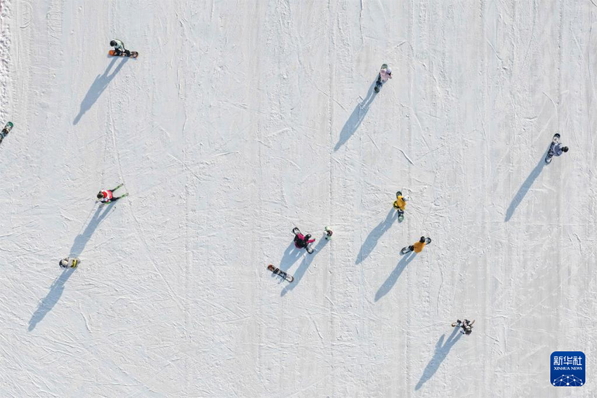Хух-Хото: Қар-мұз сахнасы мәдениет пен туризмді біріктірді