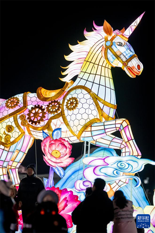 Хух-Хото: Қар-мұз сахнасы мәдениет пен туризмді біріктірді