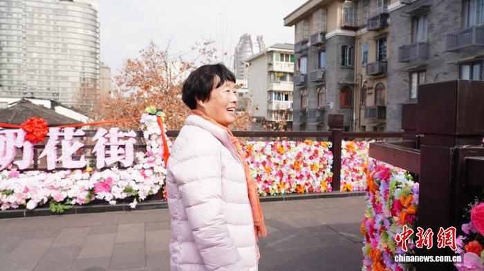 Чжэцзянның Ханчжоу қаласында «Әжелердің гүл көшесі» ашылды