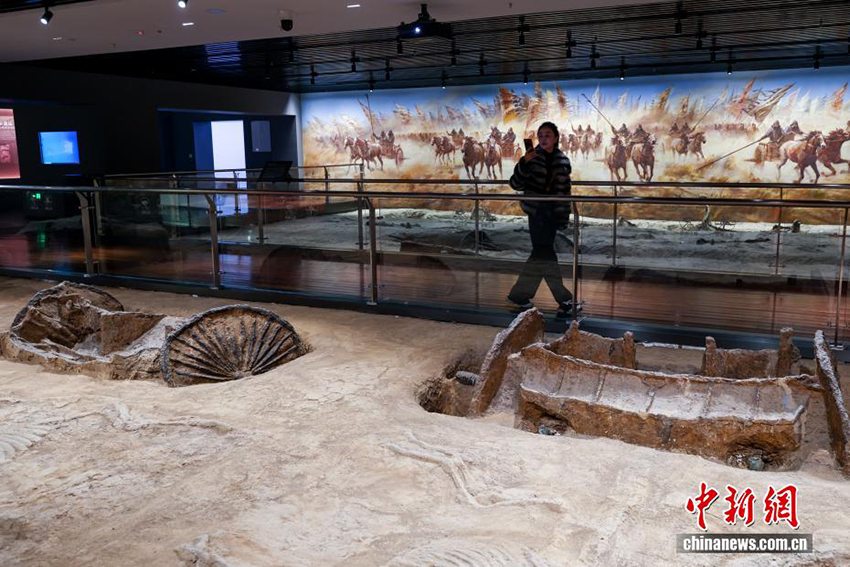 Хубэй өлкесінде 430-дан астам ат арба және қару-жарақ қалдықтары табылды