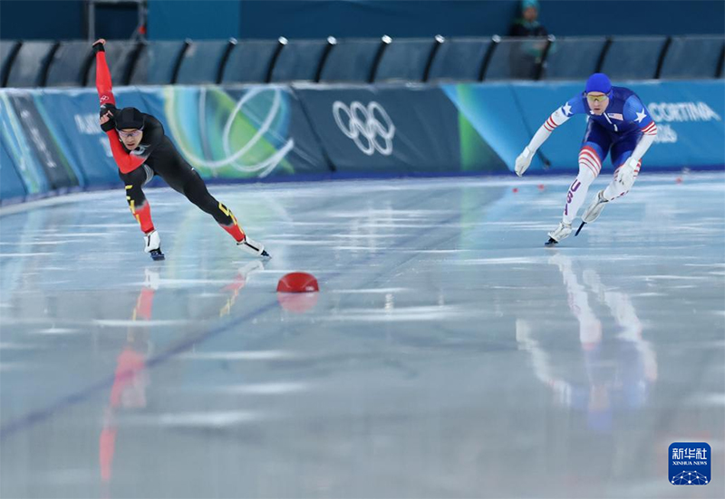 Конькимен сырғанауда Нин Чжунянь ерлер арасындағы 1000 метрлік жарыста қола медаль жеңіп алды