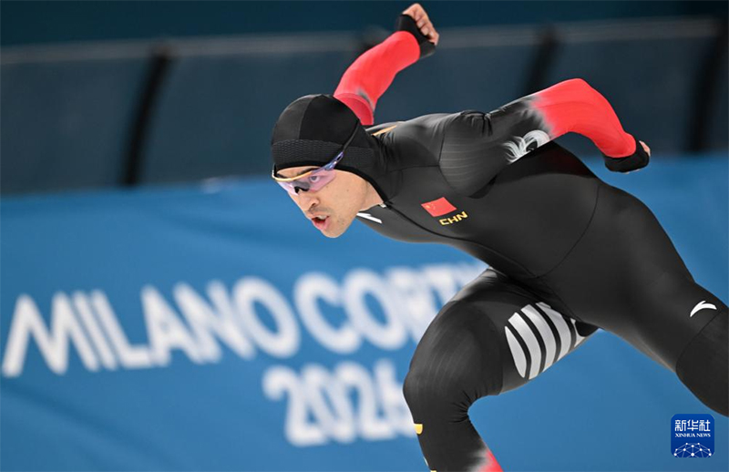 Конькимен сырғанауда Нин Чжунянь ерлер арасындағы 1000 метрлік жарыста қола медаль жеңіп алды