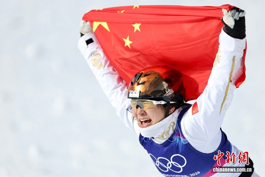 Қытайлық спортшы Сюй Мэнтао фристайлдан әйелдер арасындағы әуе шеберлігі бойынша алтын медаль жеңіп алды