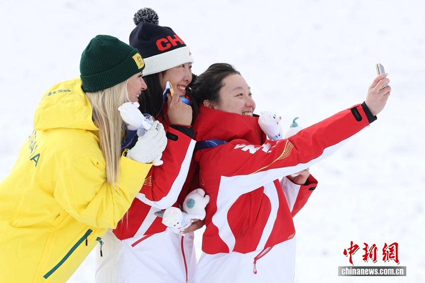 Қытайлық спортшы Сюй Мэнтао фристайлдан әйелдер арасындағы әуе шеберлігі бойынша алтын медаль жеңіп алды