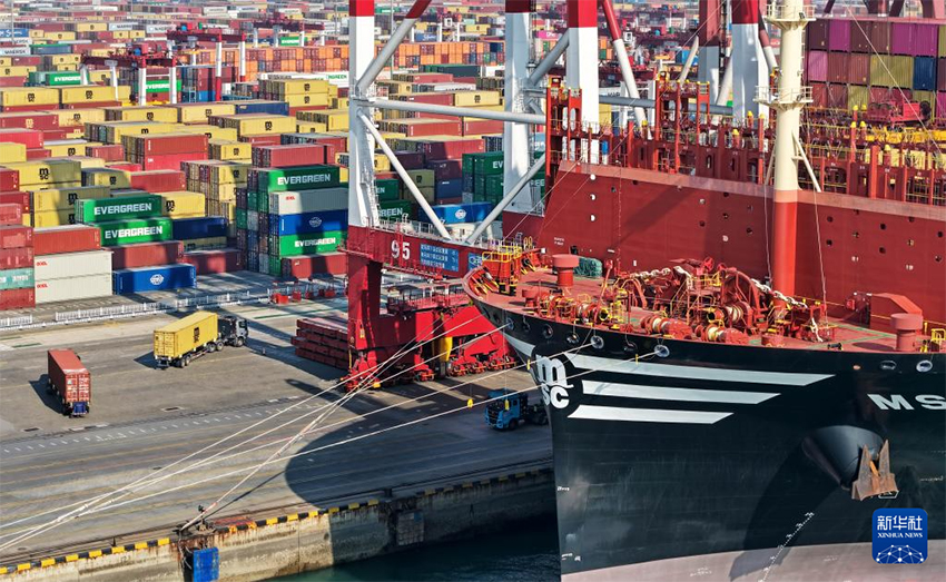 Шаньдунның Циндао порты: Жылқы жылындағы Көктем мерекесінің «Толық ат күші»