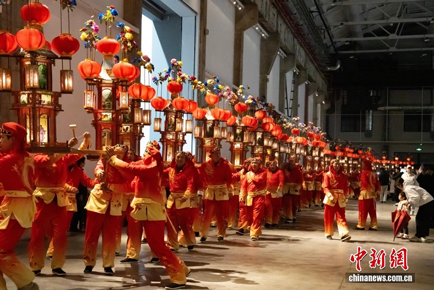 Әр өңір тұрғындары Юаньсяо (Шамдар) мейрамын қарсы алуда