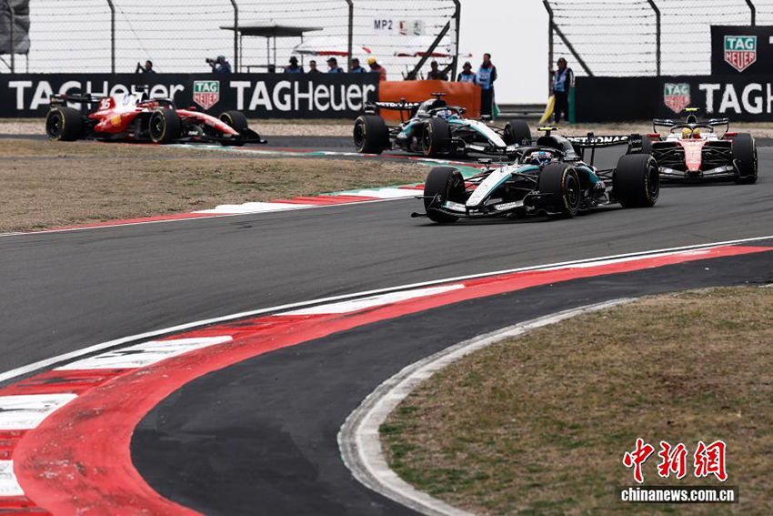 F1 Қытай Гран-приінің негізгі жарысында 19 жастағы Антонелли чемпион атанды