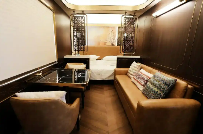 Шыңжаң темір жолы туристік пойыздарды жаңартып, «жылжымалы қонақ үйлерді» салды