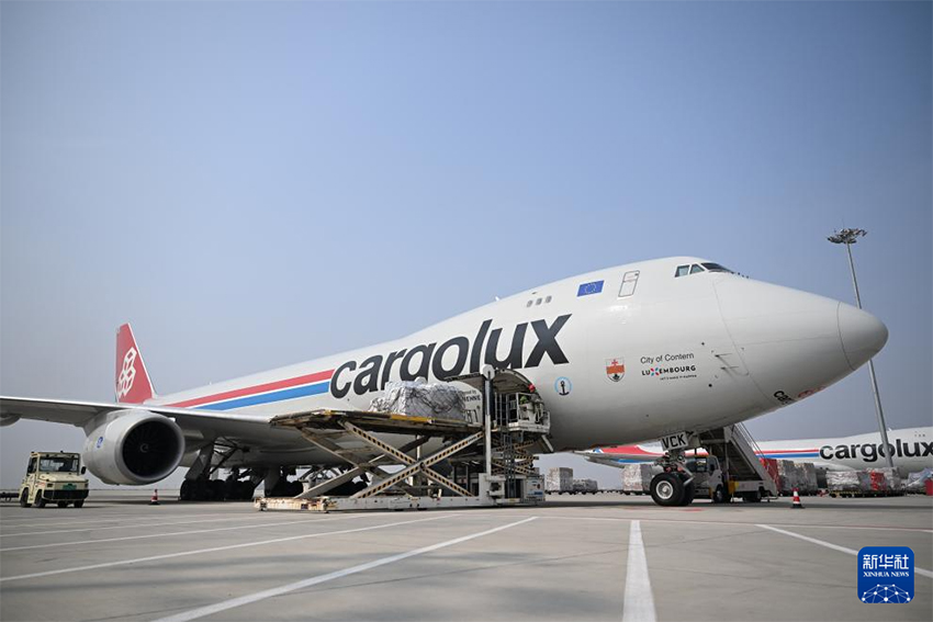 Чжэнчжоу: Халықаралық әуе жүк тасымалы торабының деңгейі біртіндеп артуда